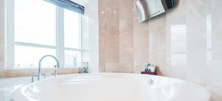 Bathroom Window Coverings in University Park, FL