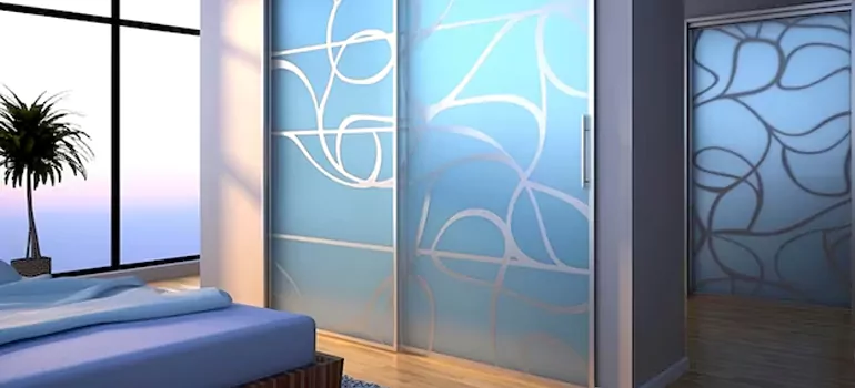 Frosting Glass Cabinet Doors in University Park, FL