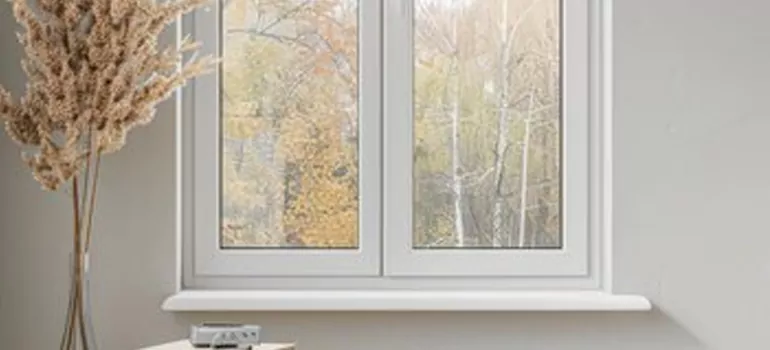 Vinyl Window Stool in University Park, FL